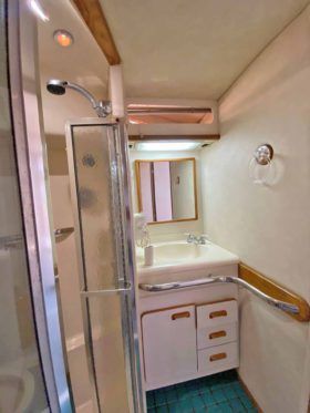 SEA RAY SUNDANCER 50