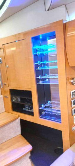 
										FOUR WINNS 43.5 full									