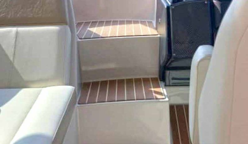 
								FOUR WINNS 43.5 full									