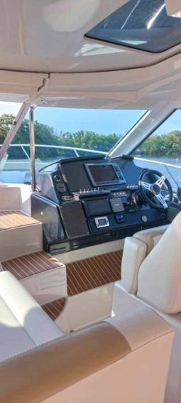 
										FOUR WINNS 43.5 full									