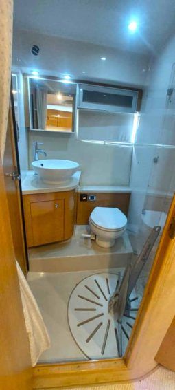 
										FOUR WINNS 43.5 full									