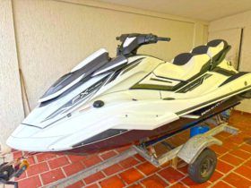 MOTO YAMAHA FXHO 1800