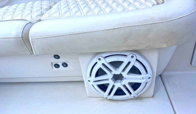 
								REGAL COMMODORE 32 full									