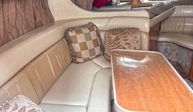 
								REGAL COMMODORE 32 full									