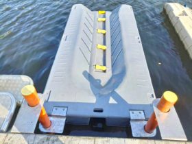 MUELLE FLOTANTE MOTO DE AGUA