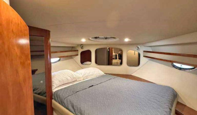 
								CRUISERS YACTH EXPRESS 37 full									