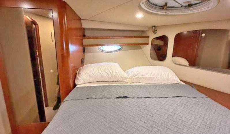 
								CRUISERS YACTH EXPRESS 37 full									