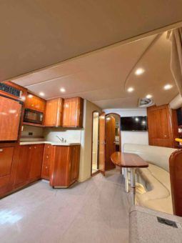 
										CRUISERS YACTH EXPRESS 37 full									