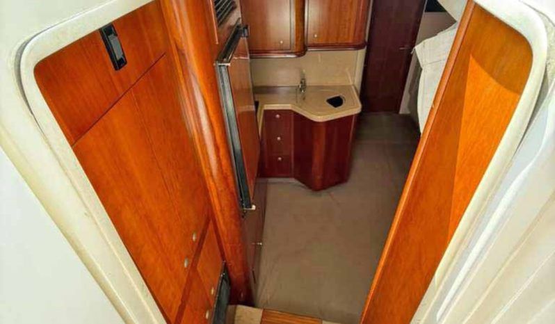 
								CRUISERS YACTH EXPRESS 37 full									