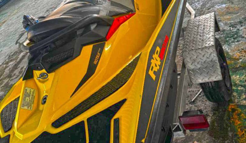 
								MOTO SEA DOO RXP X260 full									