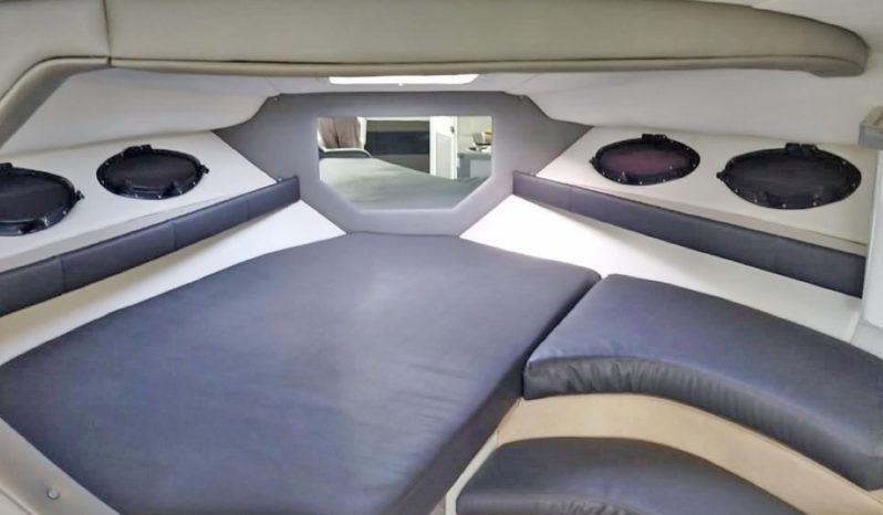 
								REGAL COMMODORE 33 full									