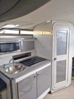 
										REGAL COMMODORE 33 full									