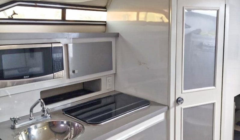 
								REGAL COMMODORE 33 full									