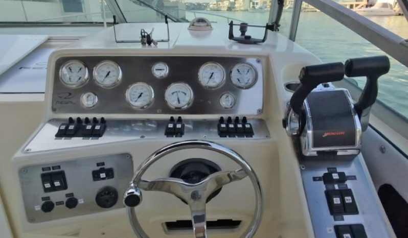 
								REGAL COMMODORE 33 full									