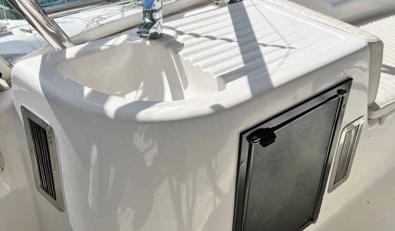 
								RIVIERA FLYBRIDGE 40 full									