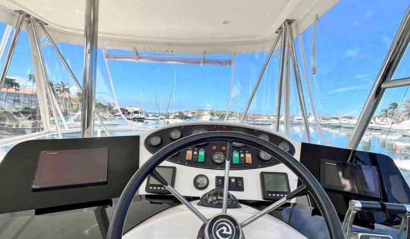 
								RIVIERA FLYBRIDGE 40 full									