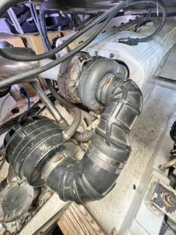 
										RIVIERA FLYBRIDGE 40 full									