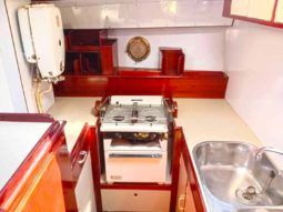 
										VELERO MOODY CARBINEER 46 full									