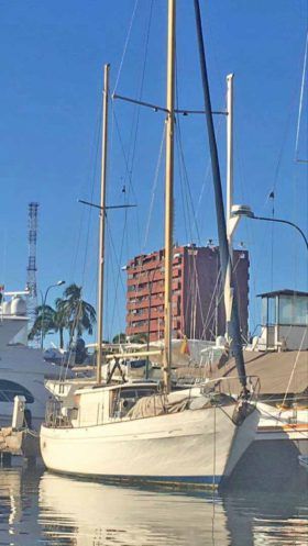 VELERO MOODY CARBINEER 46