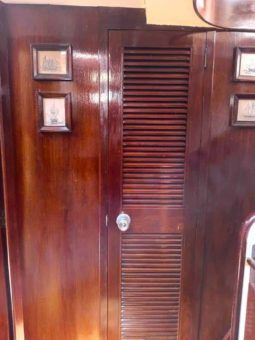 
										VELERO MOODY CARBINEER 46 full									