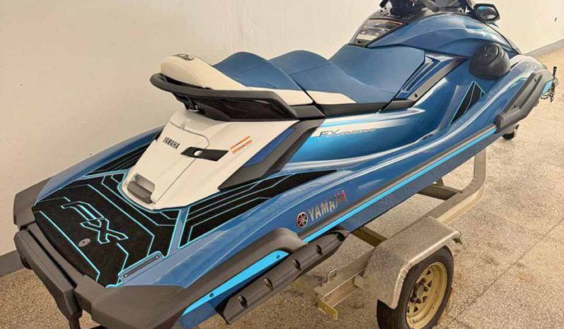 
								MOTO YAMAHA FX HO full									