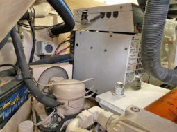 
										RIVIERA CONVERTIBLE 51 full									