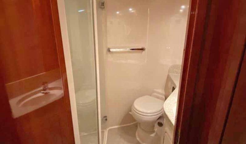 
								RIVIERA CONVERTIBLE 51 full									