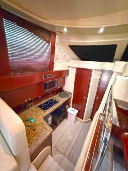 
										SEA RAY SEDAN BRIDGE 37 full									