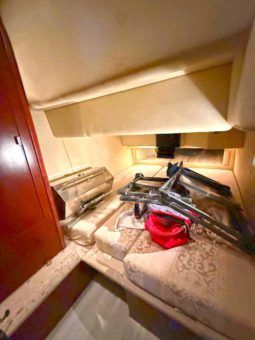 
										SEA RAY SEDAN BRIDGE 37 full									