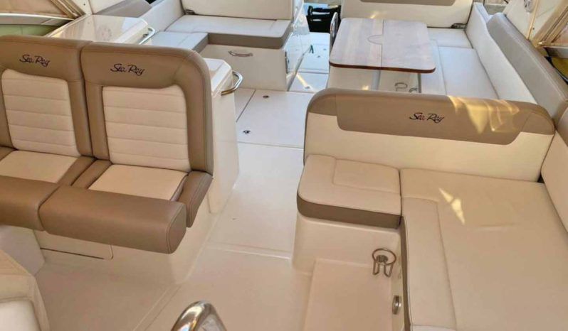 
								SEA RAY VENTURE 370 37 full									