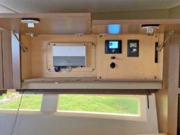 
										SEA RAY VENTURE 370 37 full									