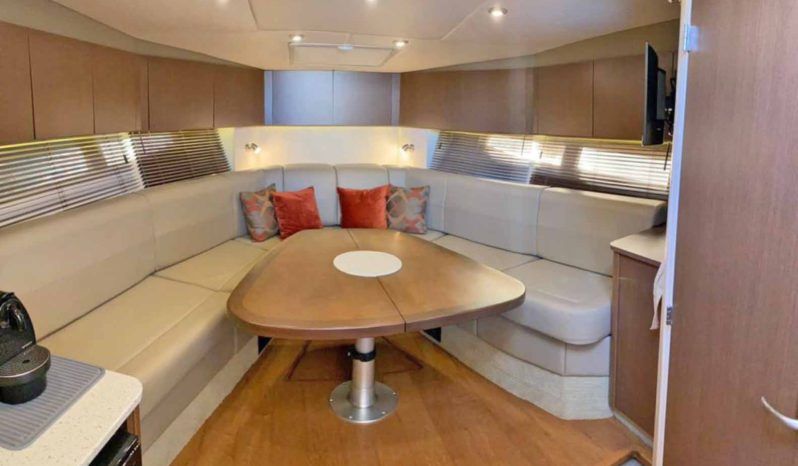 
								SEA RAY VENTURE 370 37 full									