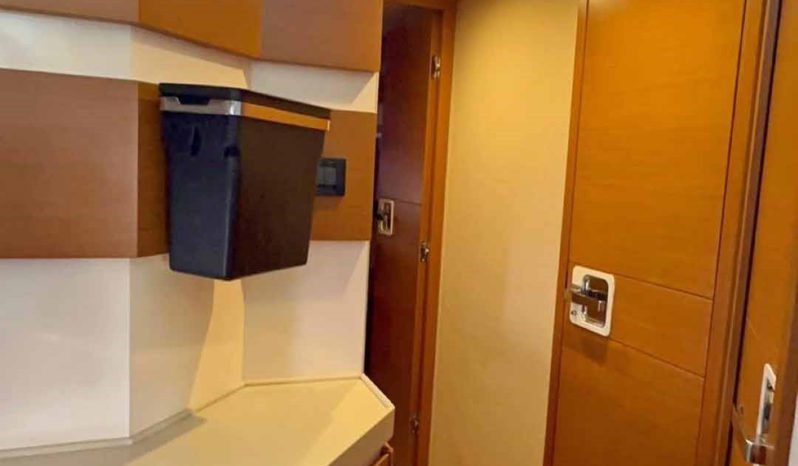 
								AZIMUT FLYBRIDGE 45 full									