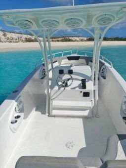 
										COMMANDER OPEN 24 full									